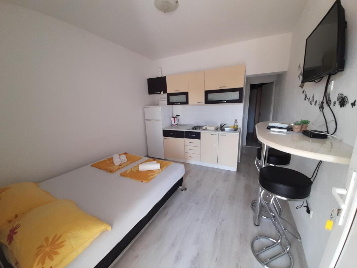 Apartment Zana
