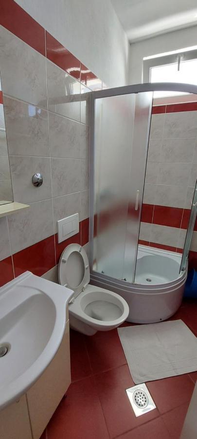 Zana Apartment Pirovac